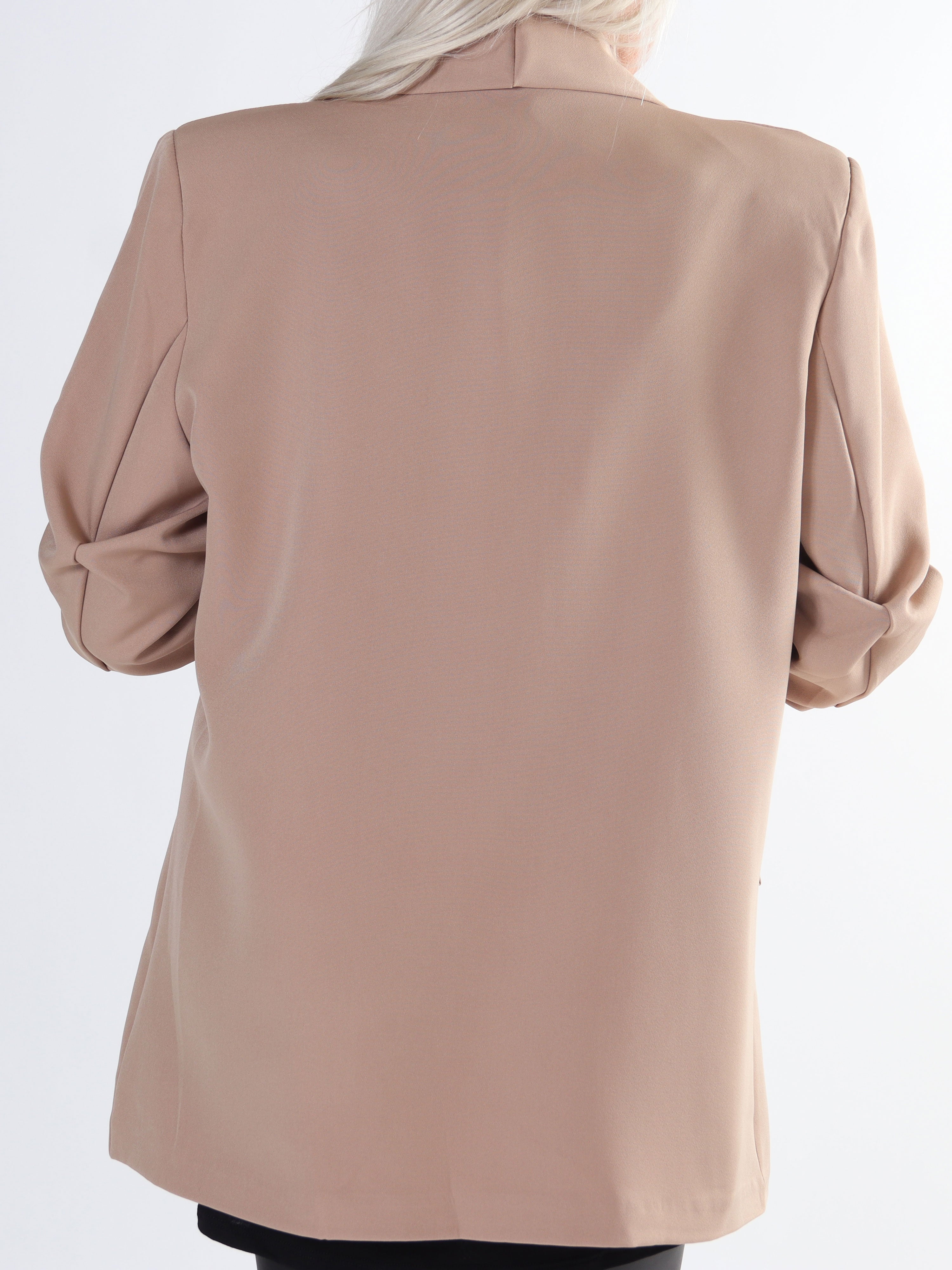 Mila - Stilren blazer med rynk på ærmet